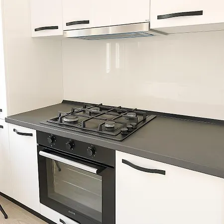 Entire In Sector 5 - 1027 *